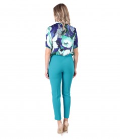 Pantaloni pana cu bluza din saten imprimat cu motive florale