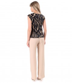 Tinuta eleganta cu pantaloni lejeri din tencel si bluza cu animal print