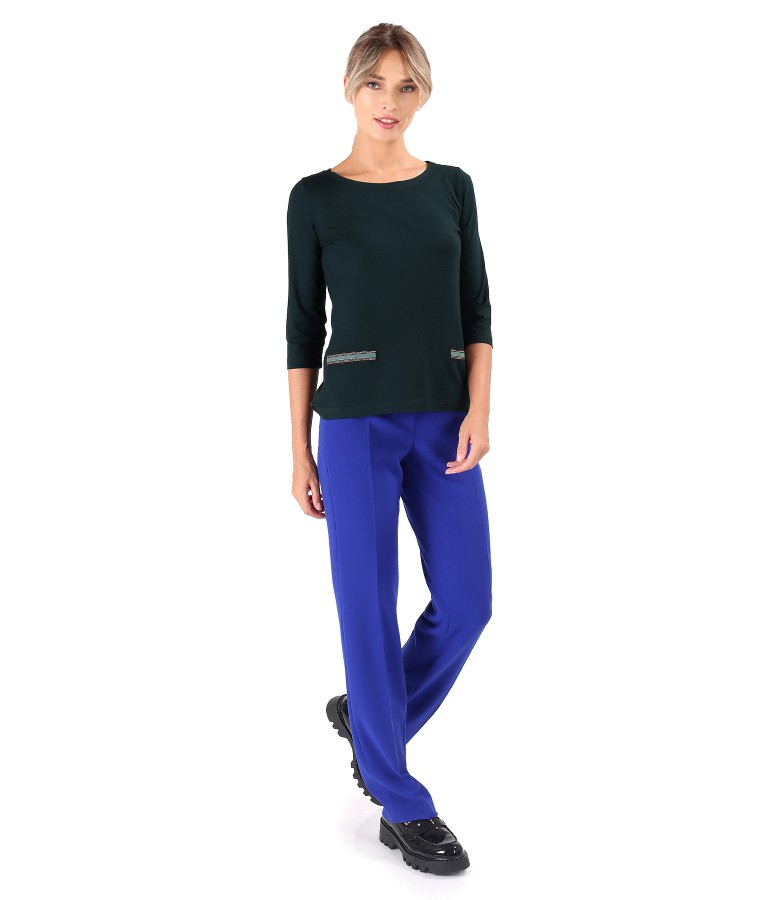 Tinuta smart/casual cu bluza din jerse elastic si pantaloni drepti